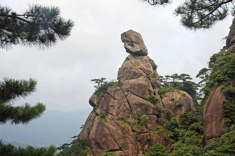 【篁岭三清山李坑纯玩3日】巨蟒出山 一线天 东方女神 船游花田村 篁岭梯田花海 山崖布达拉宫 绿野仙踪·网红花溪水街 4A小桥流水人家李坑